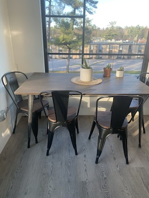 Enjoy a relaxing meal or use as a work station