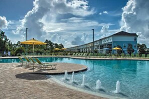 ViewFrom serene poolside lounging to refreshing swims, these inviting waters offer relaxation and fun for everyone. of the swimming pool