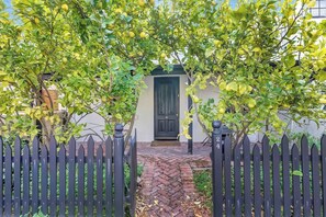 Greeted by lemon trees wrapping the entrance gate, this stunning character cottage is positioned to enjoy the best of the city, Botanic Garden and Adelaide Zoo.