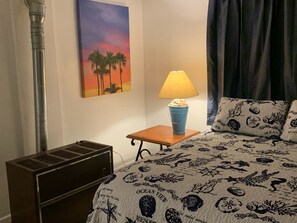 Lamp, Furniture, Table Lamp, Bed, Bedroom