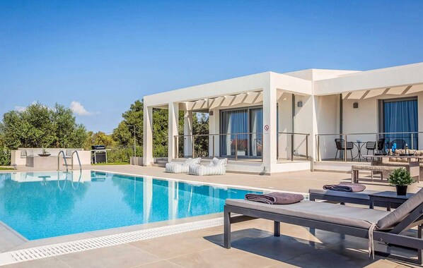 Elegant Svoronata Villa | 3 Bedrooms | Villa Romeo | Private Pool & Sea Views | Kefalonia