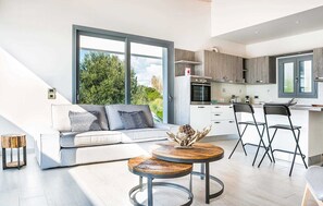 Elegant Svoronata Villa | 3 Bedrooms | Villa Romeo | Private Pool & Sea Views | Kefalonia