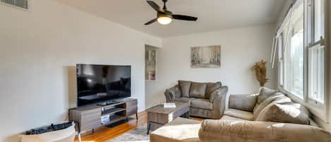 Pueblo Vacation Rental | 3BR | 1.5BA | 1,026 Sq Ft | 2 Steps to Enter