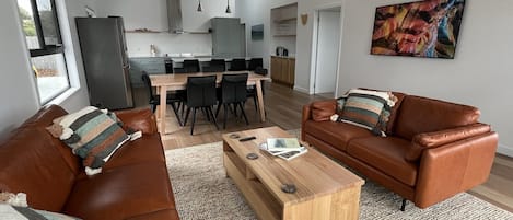 Large open plan living/dining/kitchen