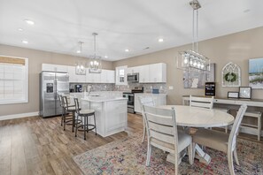 Kitchen (2)
