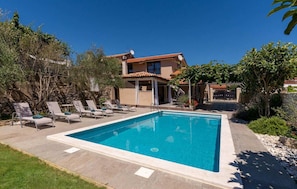 pool