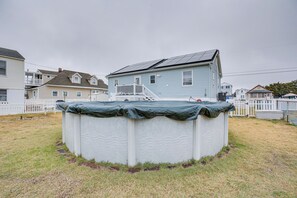 Fenced Backyard | Private Outdoor Pool