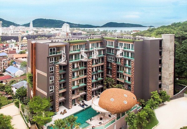 ET 708 Top floor apartment at Emerald Terrace (11092)