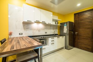 Budget friendly studio at Emerald Terrace (13479)