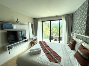 Cozy studio at Splendid Condo, Kata beach (10947)