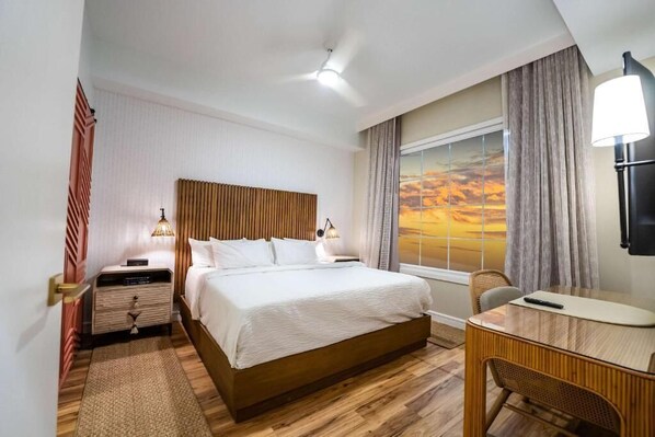 Unit with 1 King bed