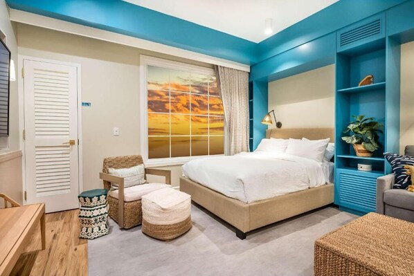 Unit with 1 King bed