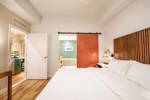 Unit with 1 King bed