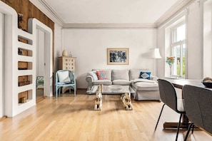 Welcome! Sit back, relax, and enjoy the comforts of our place. ...Or drop off your luggage and soar into the heart of Bergen's vibrant city center!