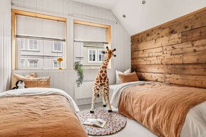 Whether it's the children's cozy haven or your tranquil retreat with your best friend, enjoy peace of mind with premium mattresses and luxurious bed linen | Bedroom 3
