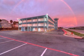 exterior - Seaside Boutique Hotel Parking