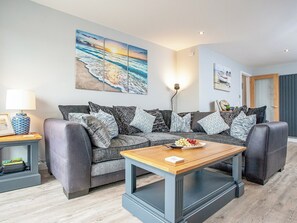 Living room | 6 Camelside, Wadebridge