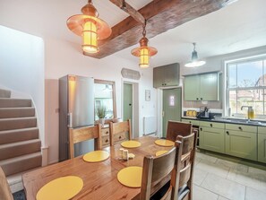 Kitchen/diner | The Gatehouse, Doncaster