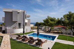 Pool Area, Patio