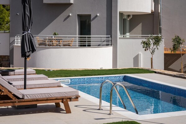 Pool Area, Patio