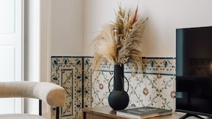Atention to detail to enhance the balance of the room #room #lisbon #pt #portugal