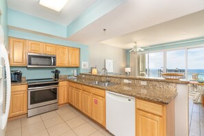 Ariel Dunes II 1405 - Kitchen