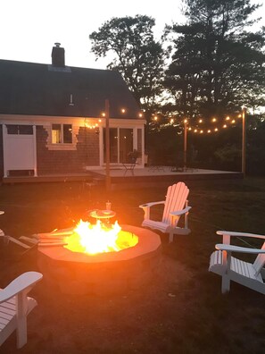 Fire pit