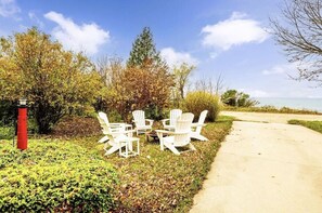 Firepit and outdoor seating