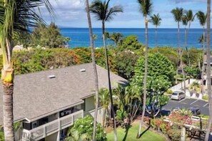 Ocean view from top floor private lanai
