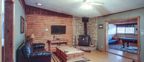 Ruidoso Vacation Rental | 2BR | 2BA | Steps Required | 1,785 Sq Ft