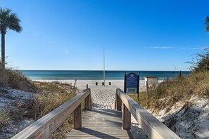 Welcome to Paradise! Across the street from Crystal Beach