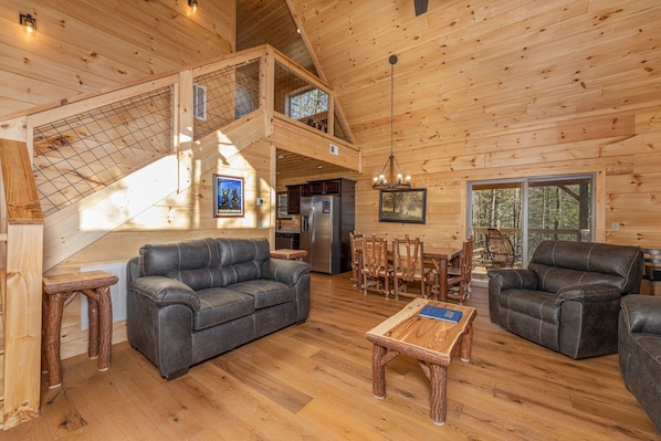 Looking at the main floor at Bessy Bears Cabin, a 2 bedroom cabin rental located inGatlinburg