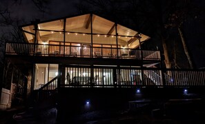 Buena Vista Getaway at night.
