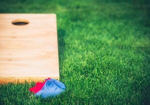 Outdoor Cornhole