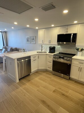 Kitchen - new appliances