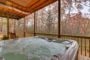 Covered Deck | Private Hot Tub | 5 Mi to Downtown Blue Ridge