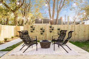Enjoy the ambient lighting on the back deck. * This is a shared space*