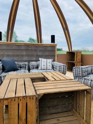 Wigwam Bed and Bourgogne 3