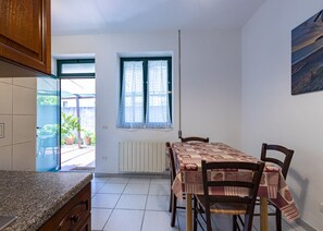 Livingroom, table-Loft-Elba Island