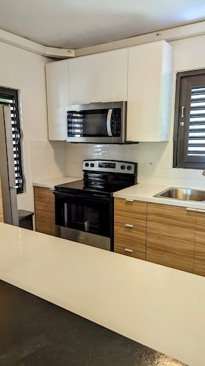Kitchen with everything you need for your convenience