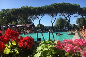 Holiday Home Swimming Pool