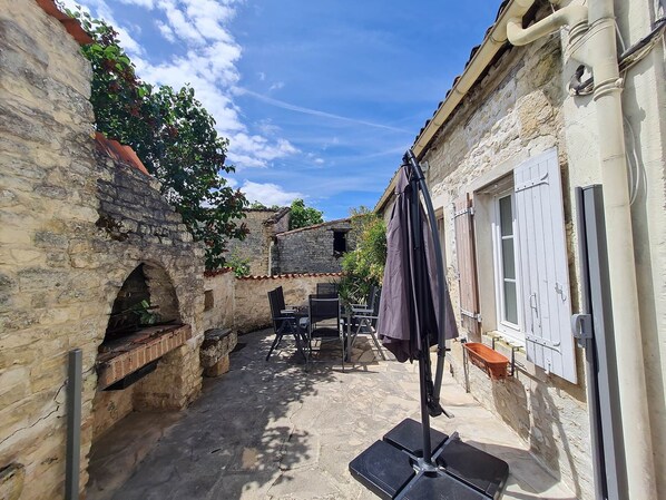 Terrasse et barbecue privatifs