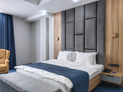 Shymkent Park Hotel