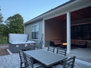 Lots of space for large groups to gather and hang out