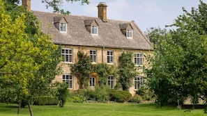 External, Foxholme Manor, Bolthole Retreats