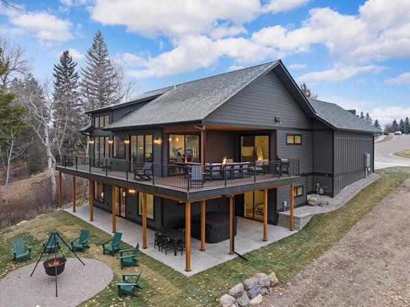 The Huckleberry House is located on the Flathead River.  