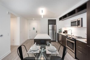 Excellent Reston Location| nr Cafes | nr Dulles Airport
