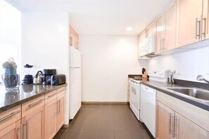 Cambridge 2 Bedroom Kitchen