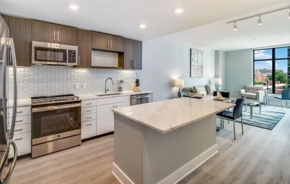 Bethesda 1 Bedroom Kitchen
