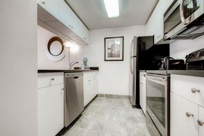 Hoboken 1 Bedroom Kitchen